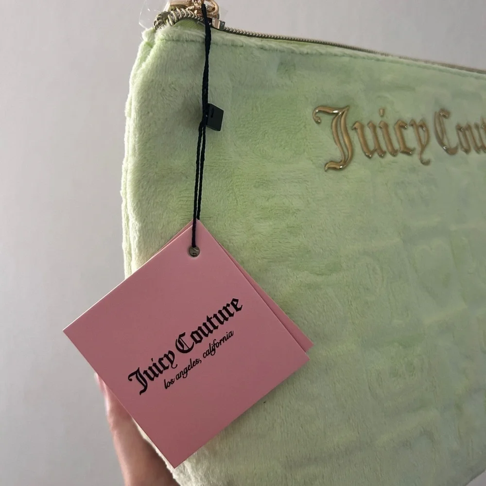 Juicy Couture Embossed Velour Cosmetic Bag,  Exclusive – Pistachio Green, NWT
